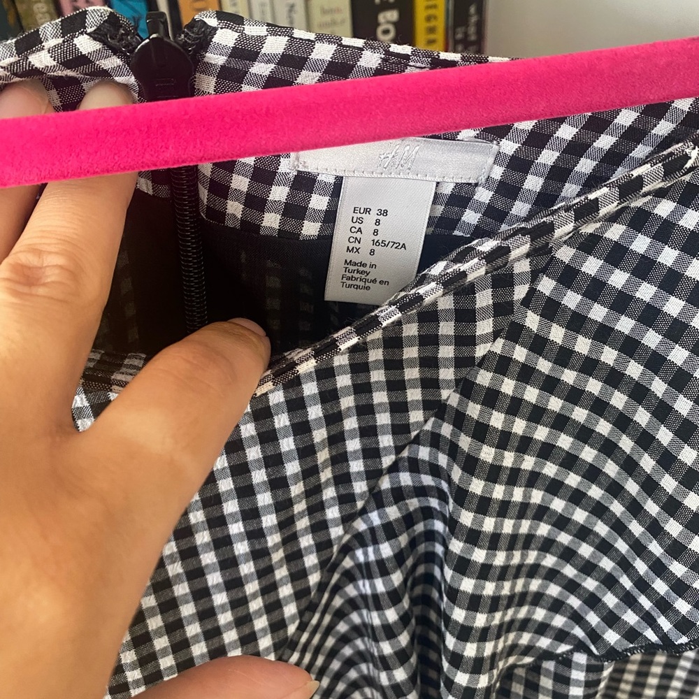 H&M Ruffle Detail Mini Skirt - Picture 5 of 5